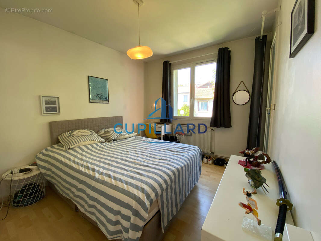 Maison T5 - 97m2 - Véranda - garage - secteur Marcombes - photo 15