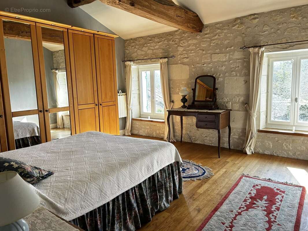 Maison à SAINT-FORT-SUR-GIRONDE