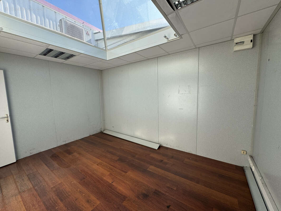 Commerce à COURNON-D&#039;AUVERGNE