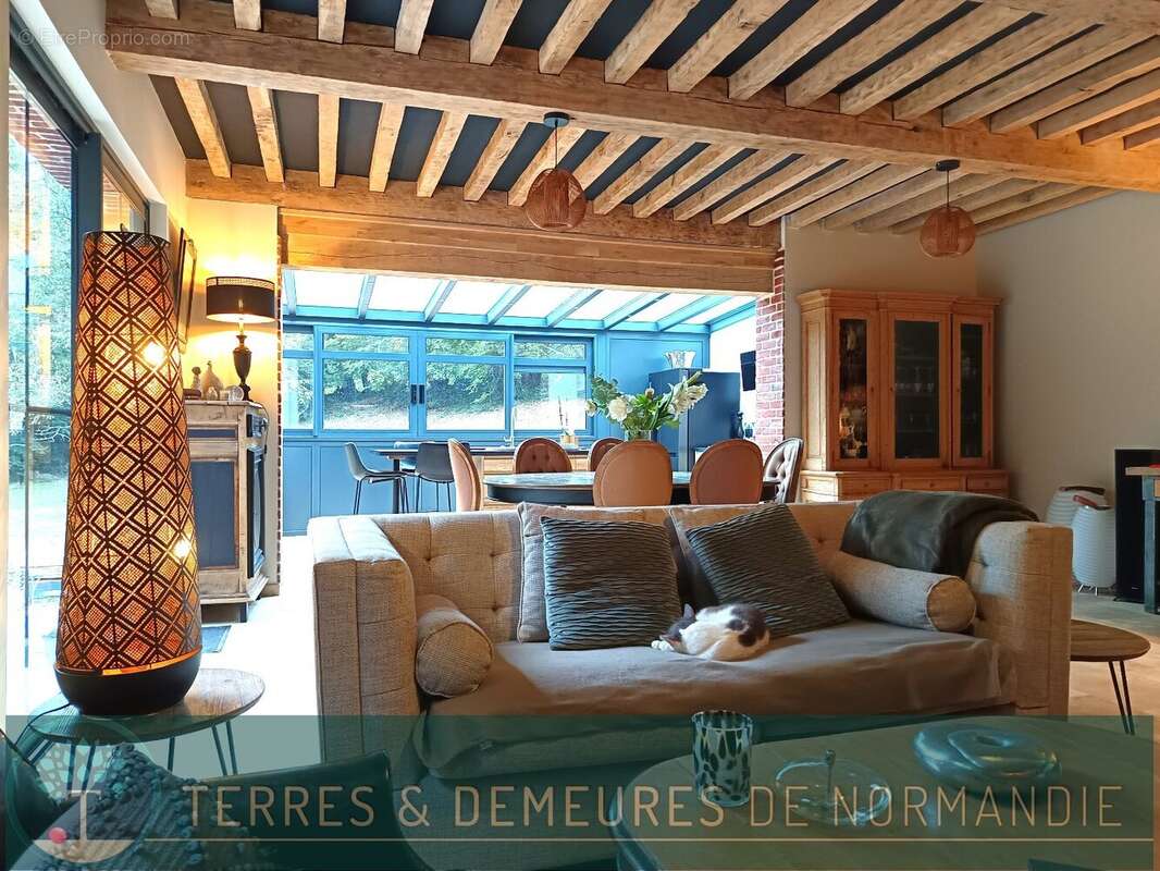 Maison à CORMEILLES