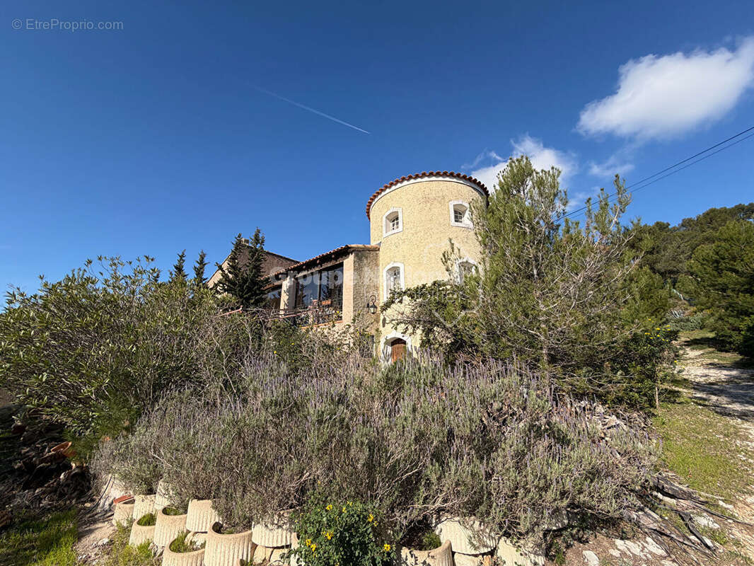 Maison à ENSUES-LA-REDONNE