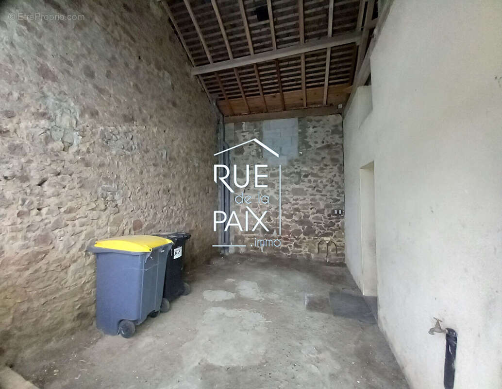 Maison à LOUIN