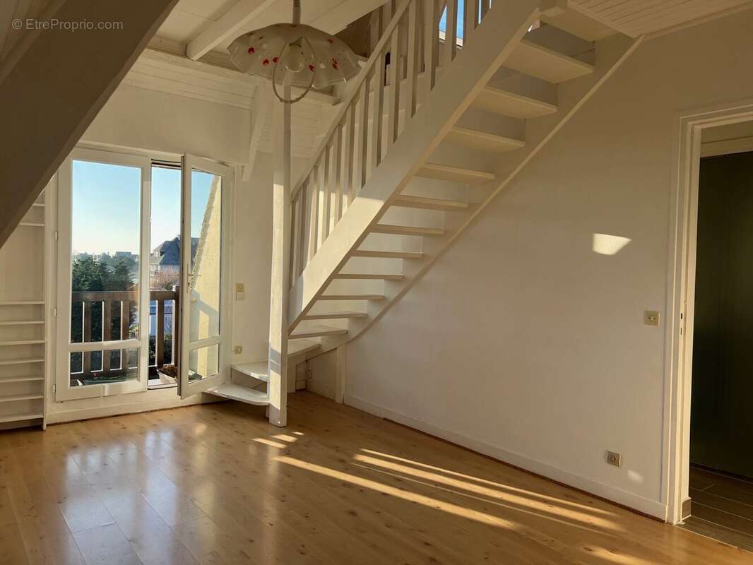 Appartement à BLONVILLE-SUR-MER