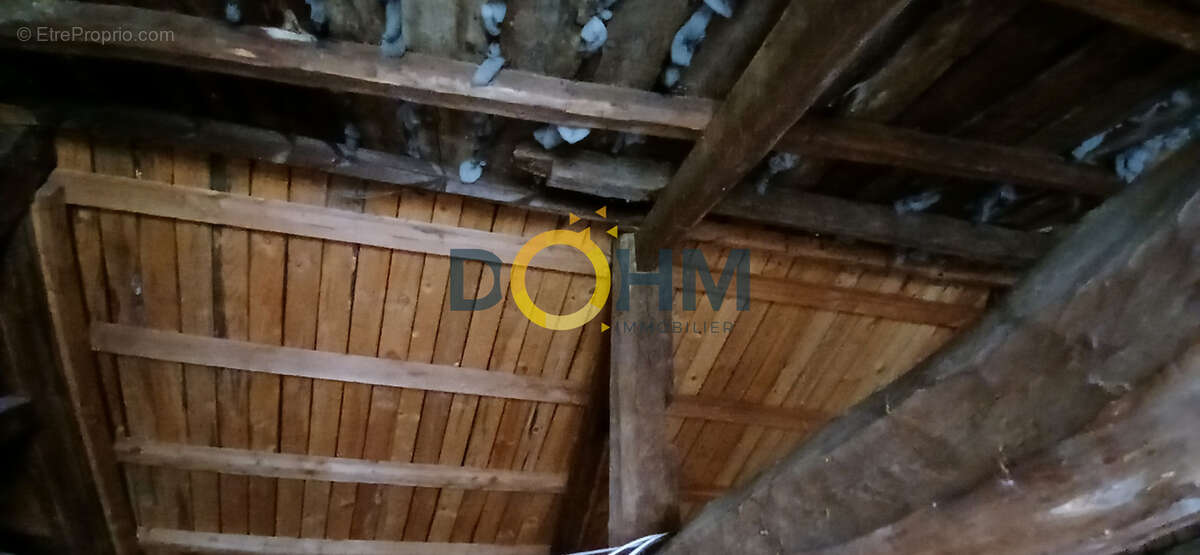 A vendre ambert proche centre grande maison familiale avec cour et dependance - photo 23