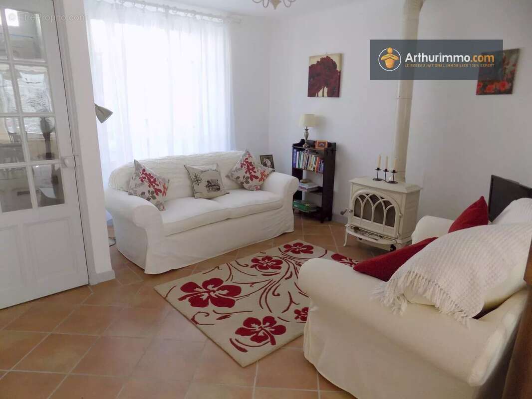 Maison à SAINTE-COLOMBE-SUR-L&#039;HERS