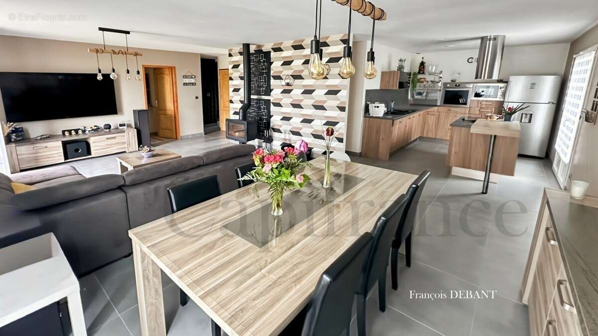 Dpt Marne (51), à vendre proche PONTFAVERGER MORONVILLIERS maison P5 de 100 m² - Terrain de 715 m² - plain pied - photo 3