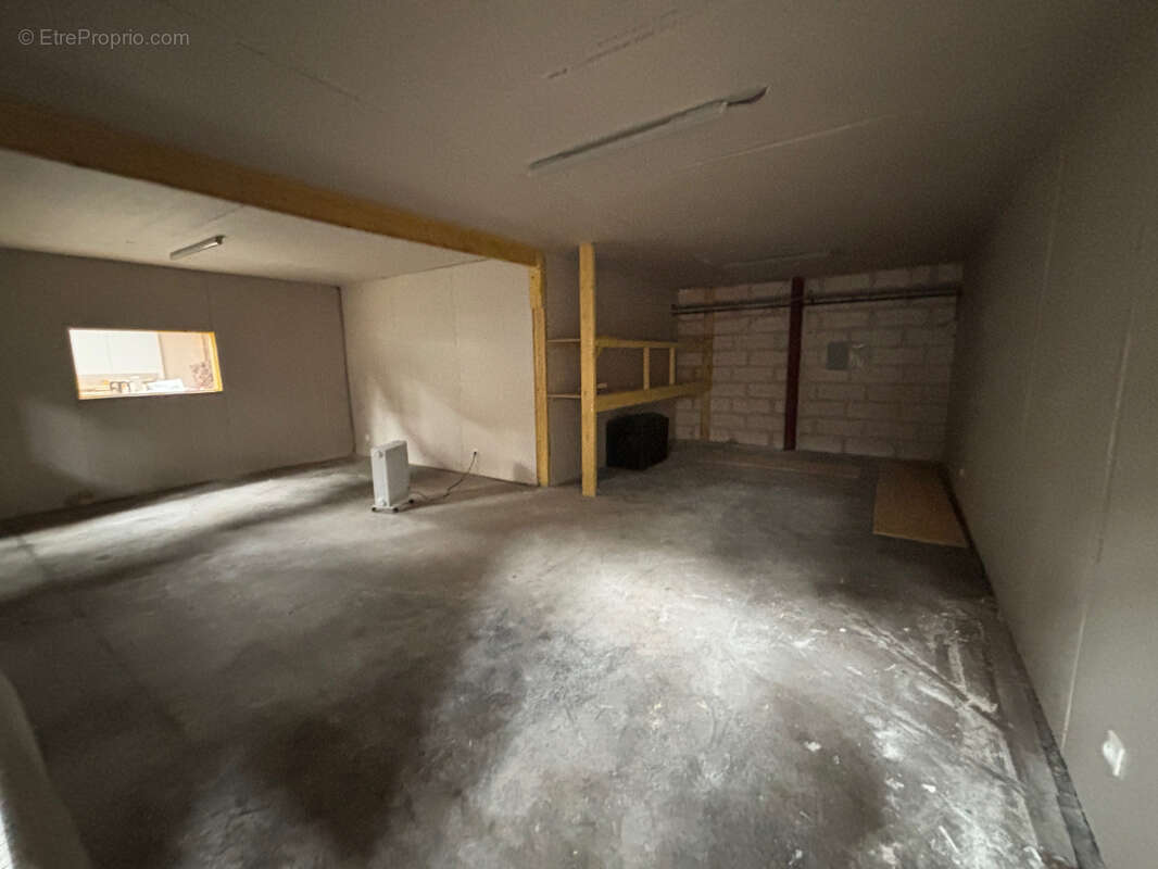 Commerce à FRIVILLE-ESCARBOTIN