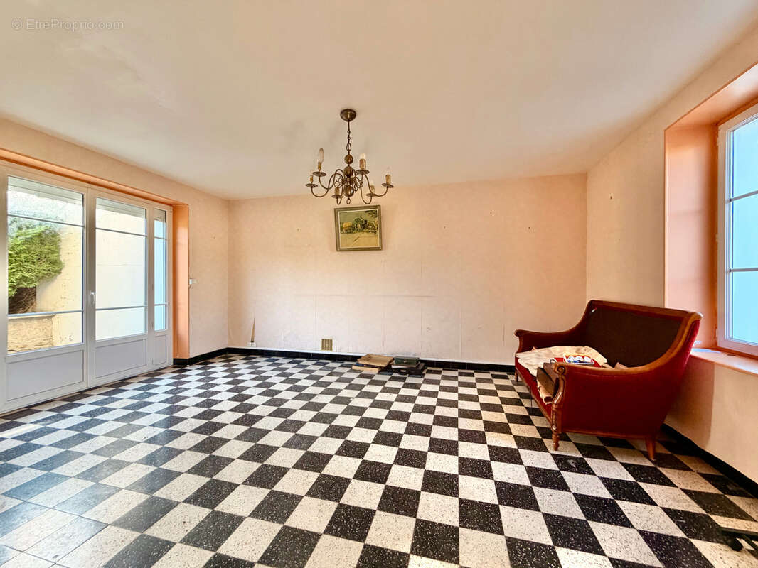 Maison à BENOUVILLE