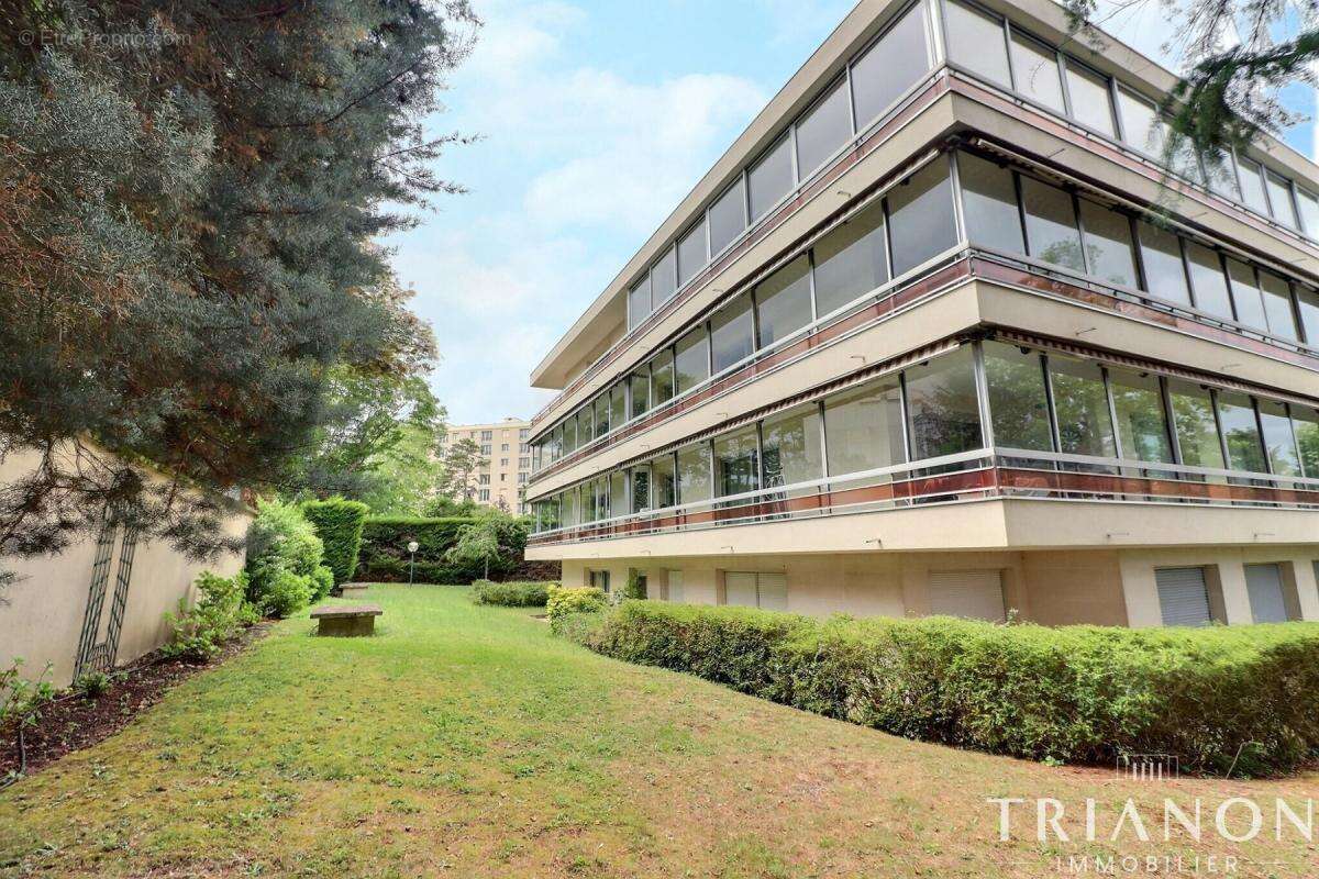 Grand appartement avec exterieur et ascenseur - photo 15