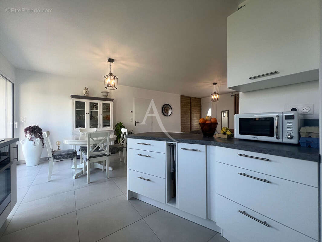 Maison à PORT-DES-BARQUES