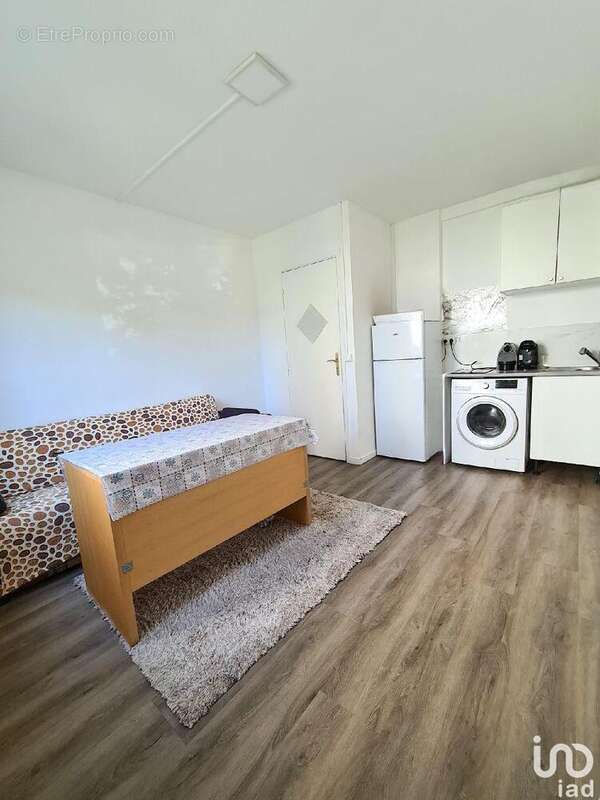 Photo 3 - Commerce à NOISY-LE-SEC