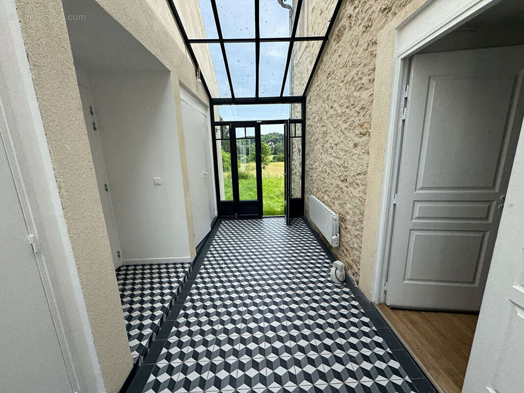 Maison à LES MESNULS