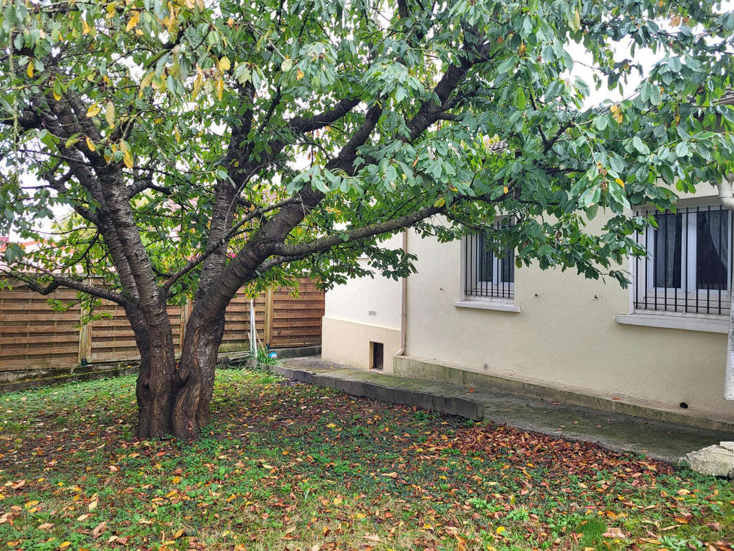 Maison à SAINT-DENIS