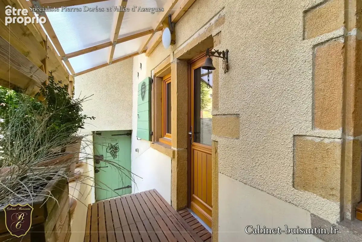 Maison de village en pierres avec terrasse et cour - photo 6