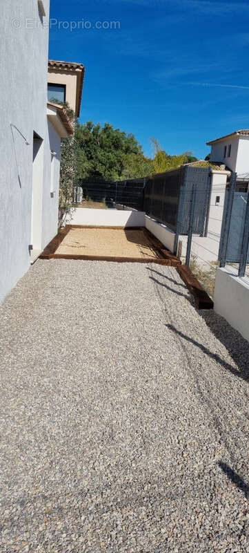 Maison à ROQUEBRUNE-SUR-ARGENS