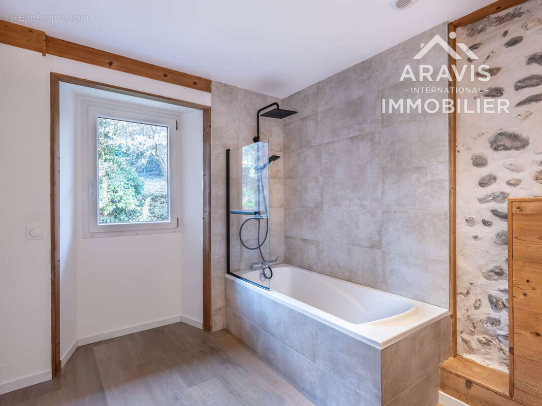 Appartement à ALBERTVILLE