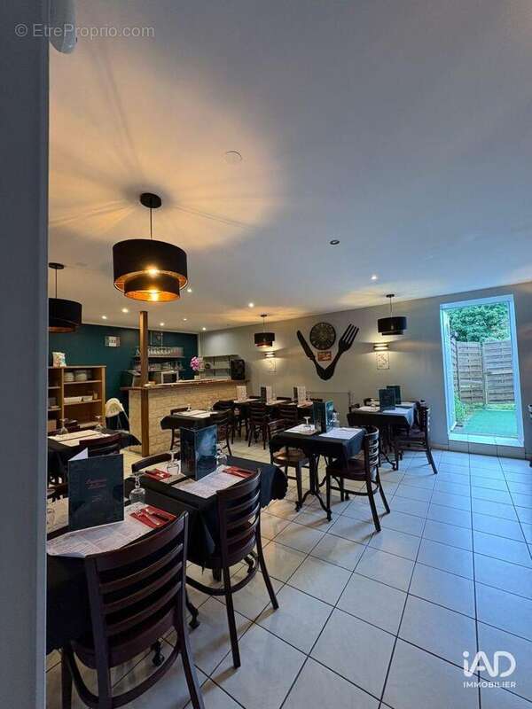 Photo 4 - Commerce à FREPILLON