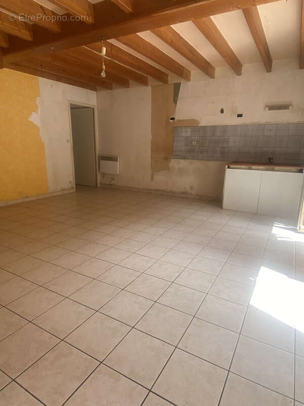 Maison 2 chambres 63 m2 garage dependance - photo 3