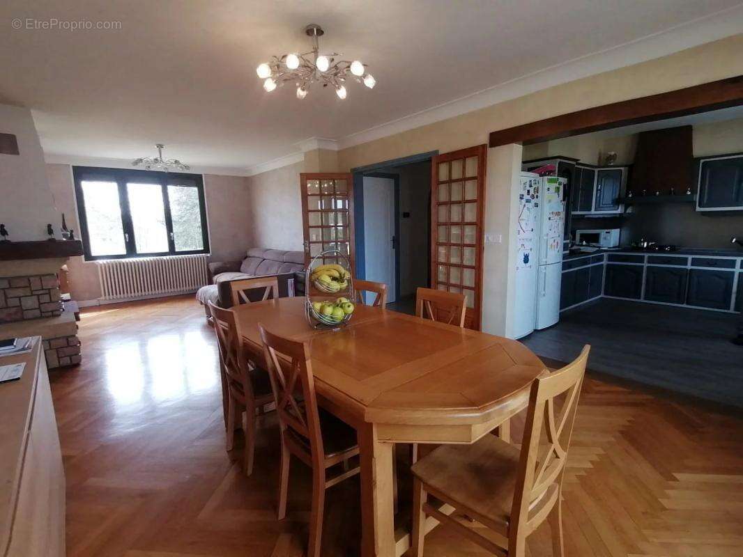 Maison à LA SOUTERRAINE