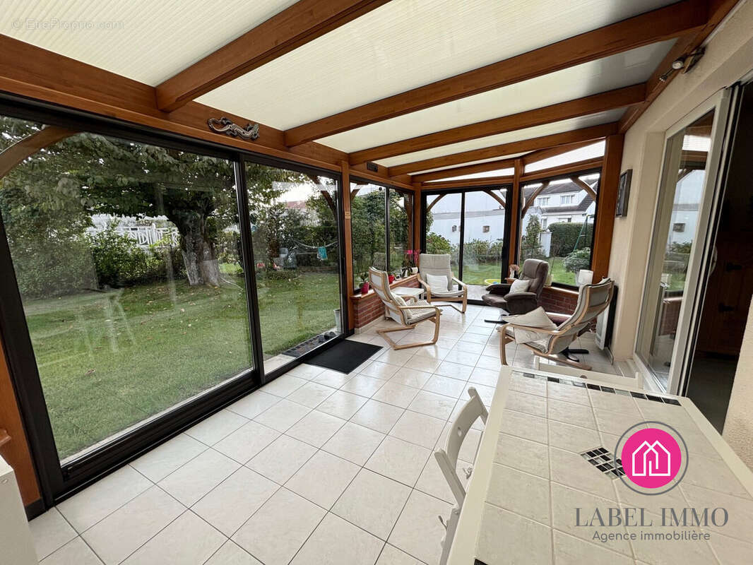 Maison à DOUCHY-LES-MINES