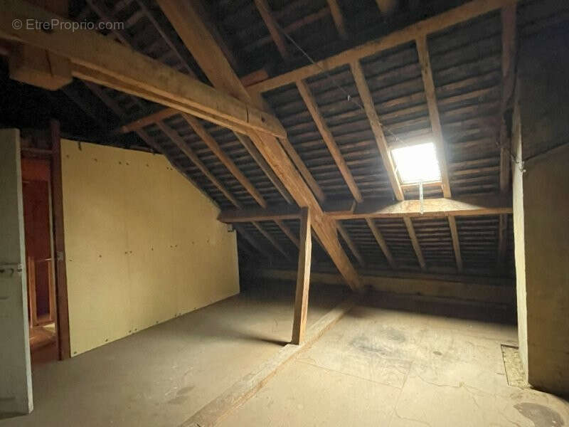 Maison à LA BAZOCHE-GOUET