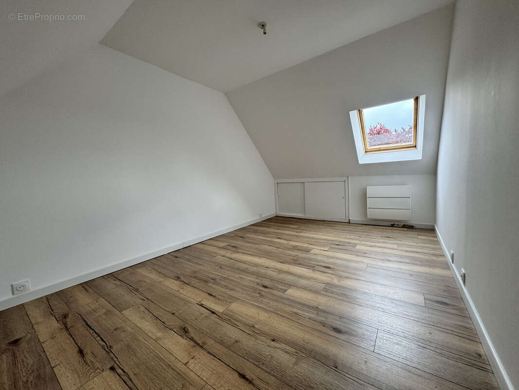 Maison à IVRY-LA-BATAILLE