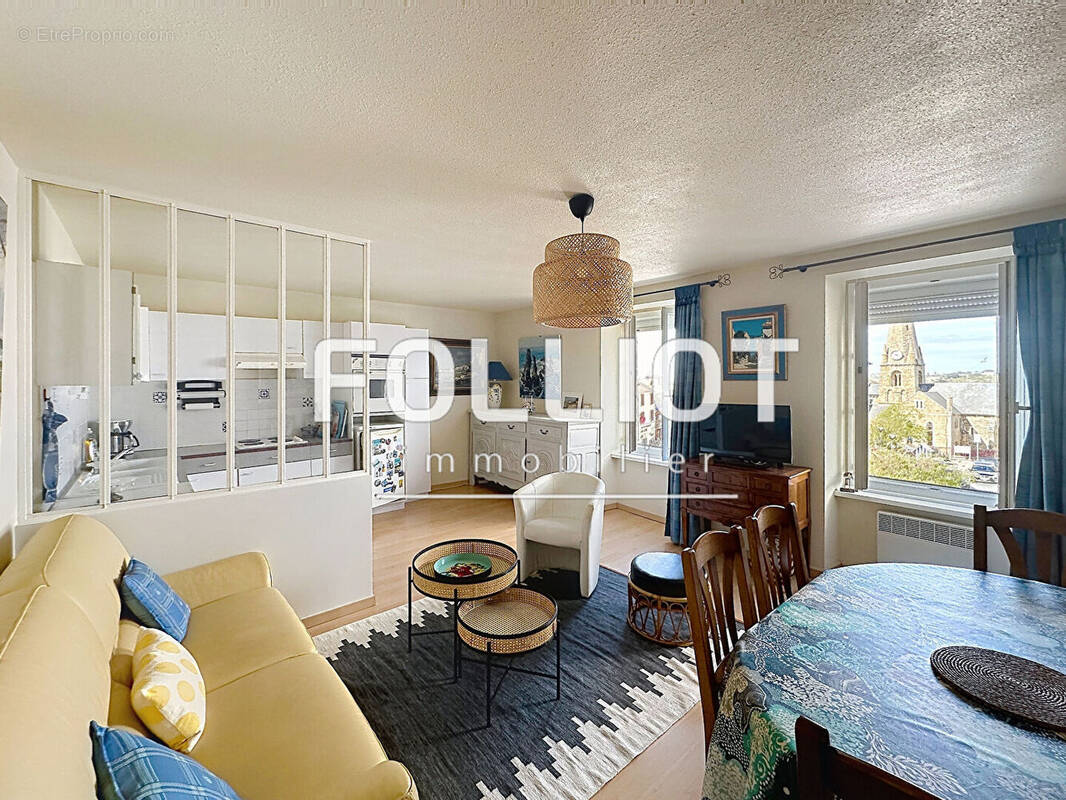 Appartement à SAINT-PAIR-SUR-MER