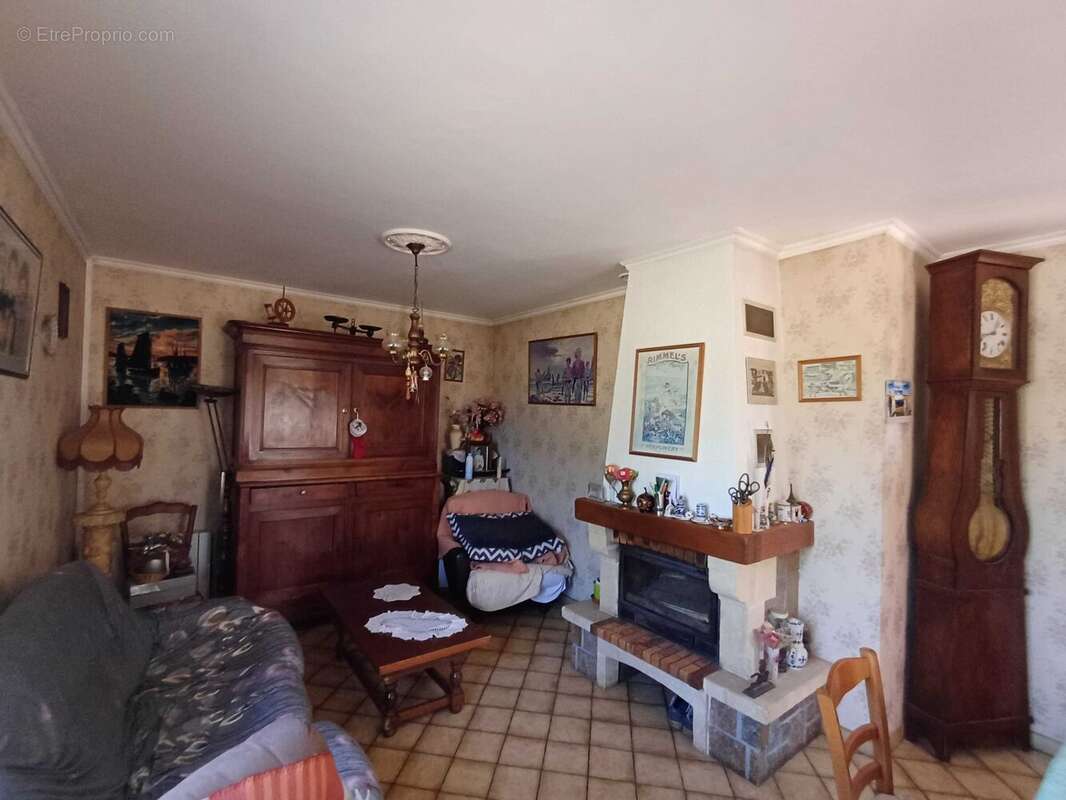 Maison à CHASSENEUIL-SUR-BONNIEURE