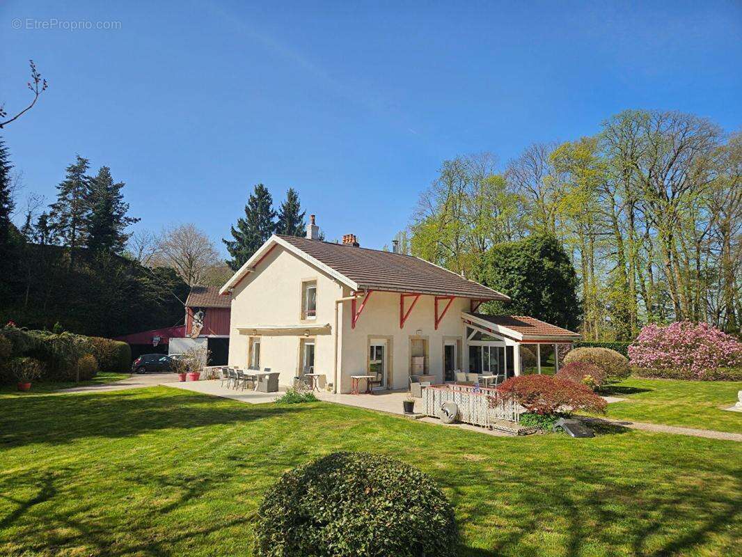 Maison à EPINAL