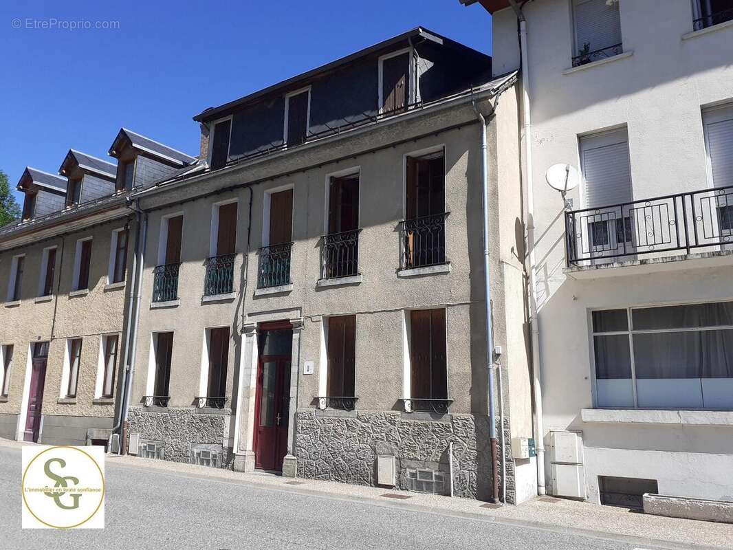   - Appartement à SAINT-MAMET