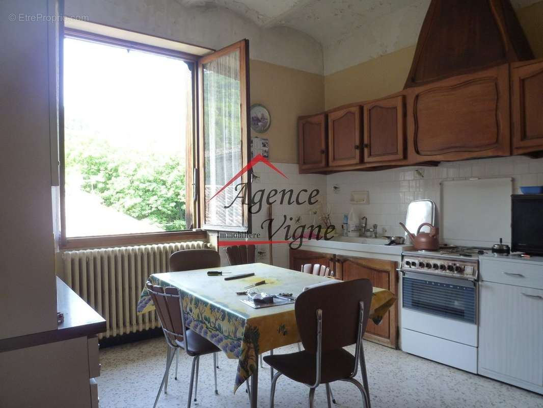 Maison à MOLIERES-SUR-CEZE