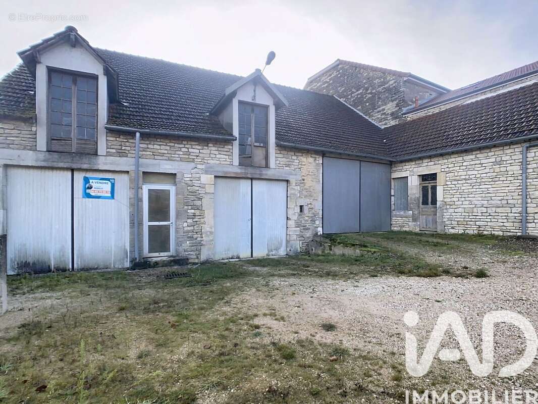 Maison 270 m² à Euffigneix  - photo 2