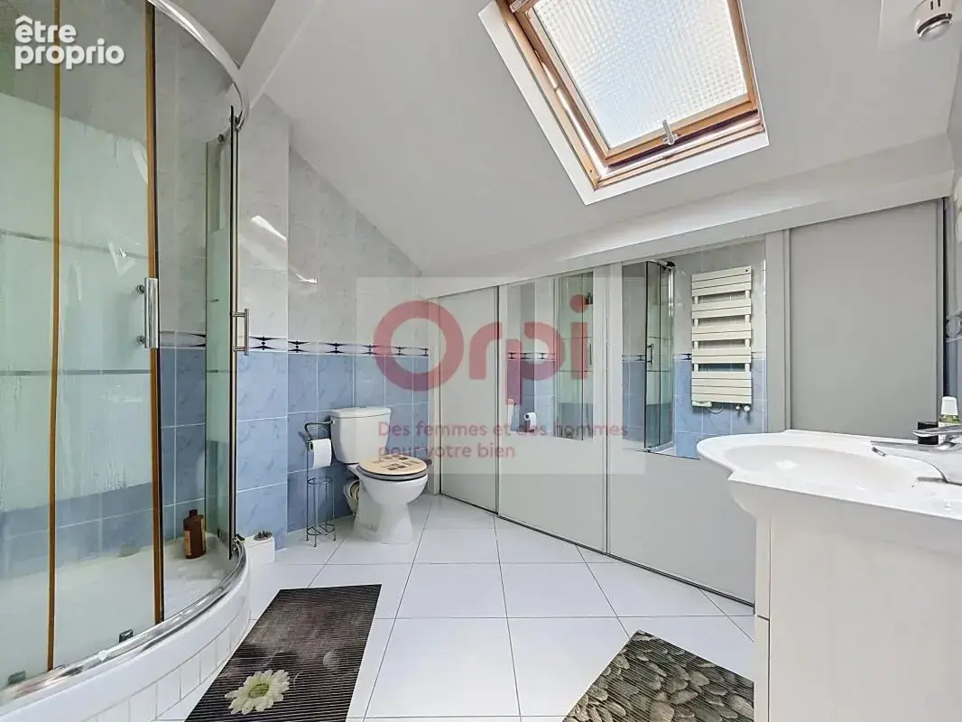 ISSY ST-ETIENNE Maison 5 pièces 4 chambres 133 m² - photo 17