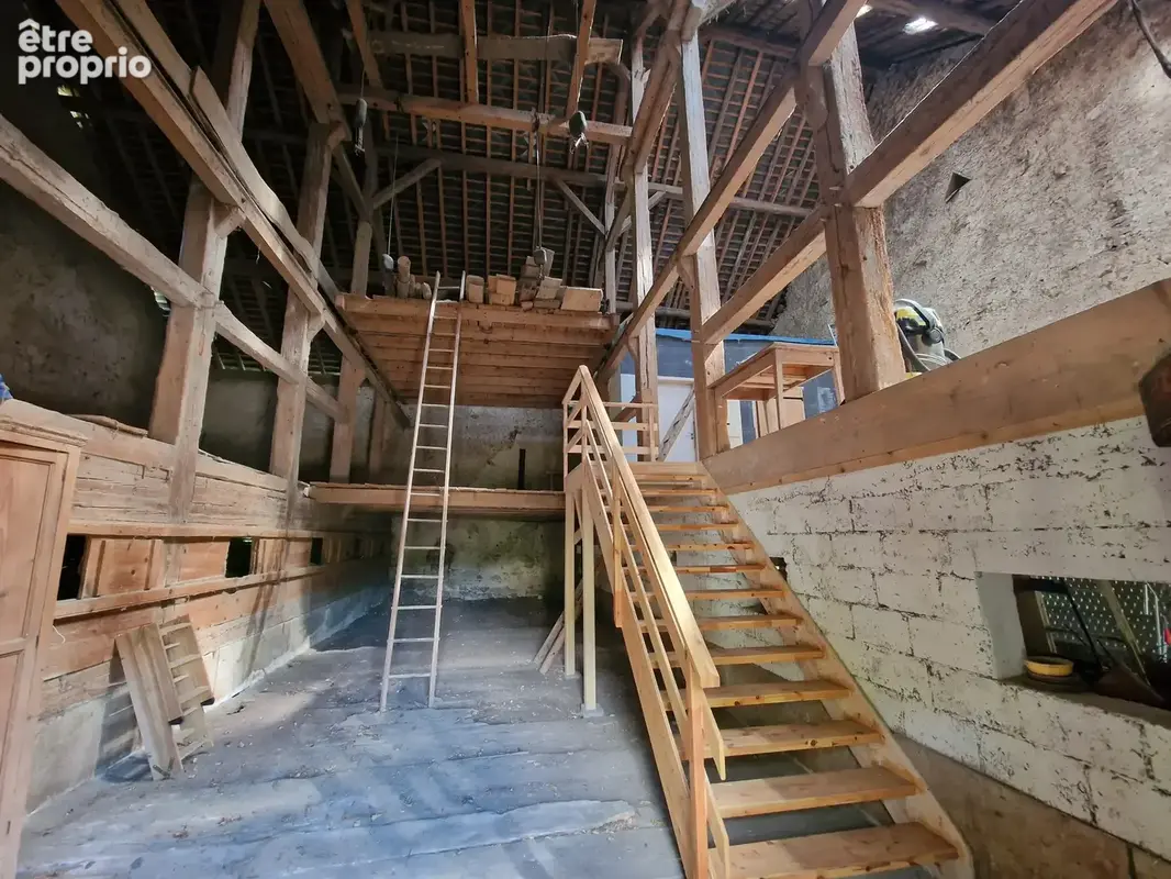Maison en pierre 175 m2 avec annexes VALROMEY-SUR-SERAN - photo 19