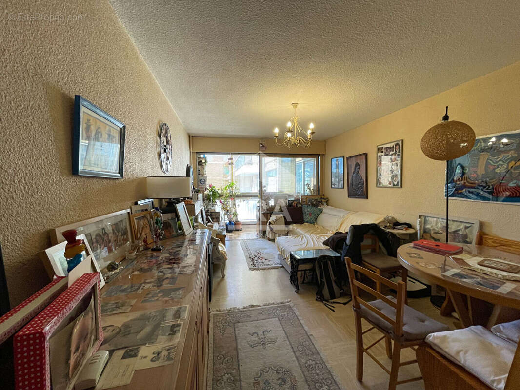 Appartement à LE CANNET