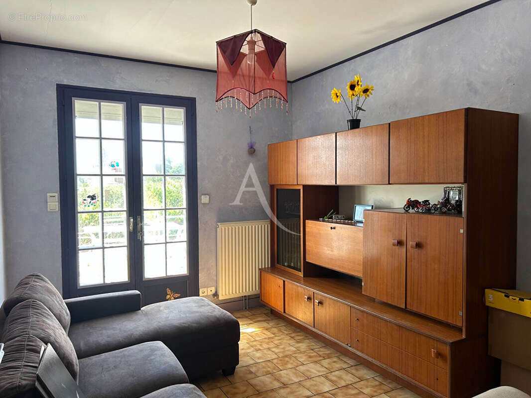 Maison à L'ILE-D'ELLE