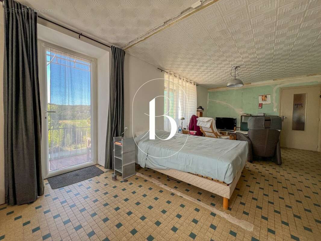 Maison à VALLON-PONT-D'ARC