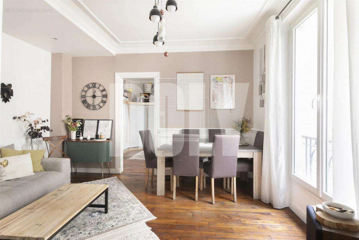 Appartement à PARIS-11E