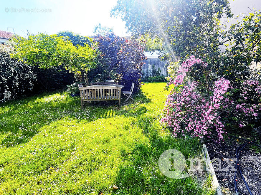 Maison à ASNIERES-SUR-SEINE