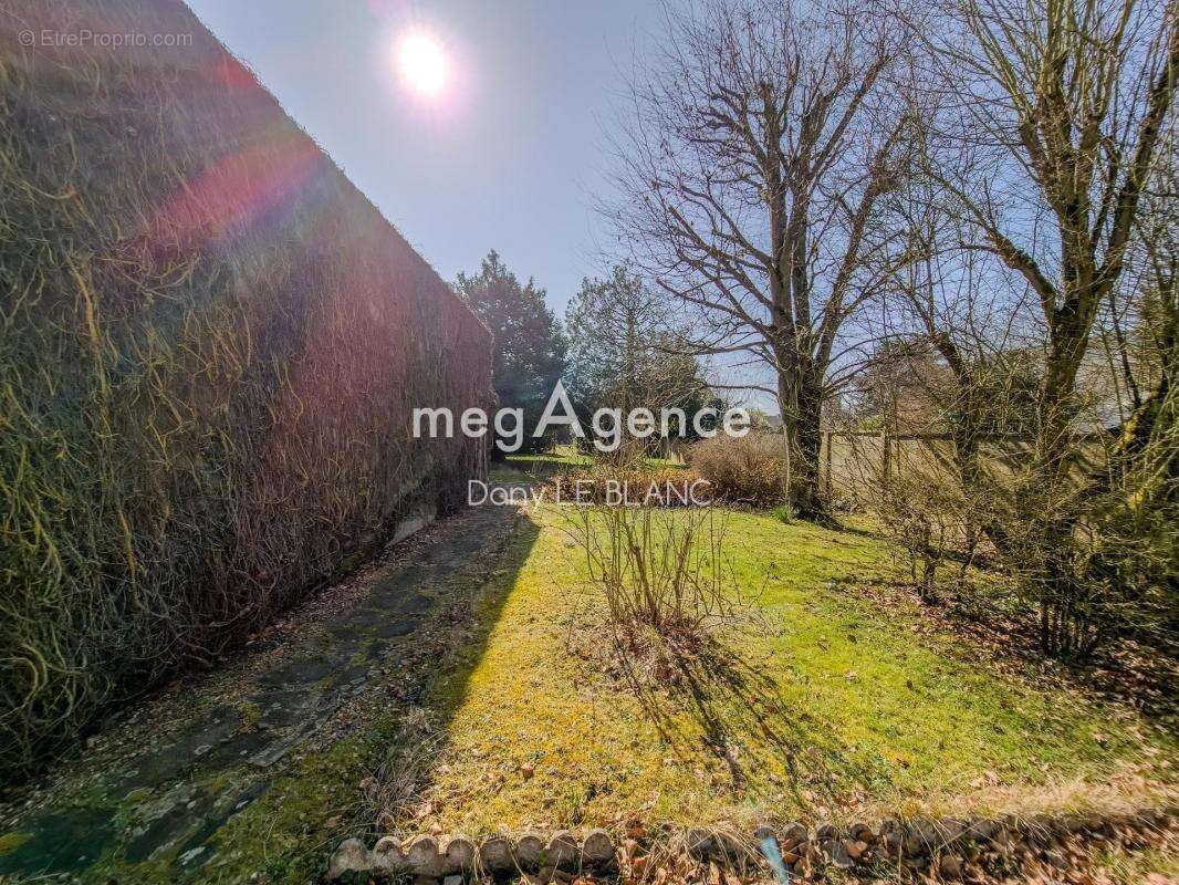 Maison à MAINVILLIERS