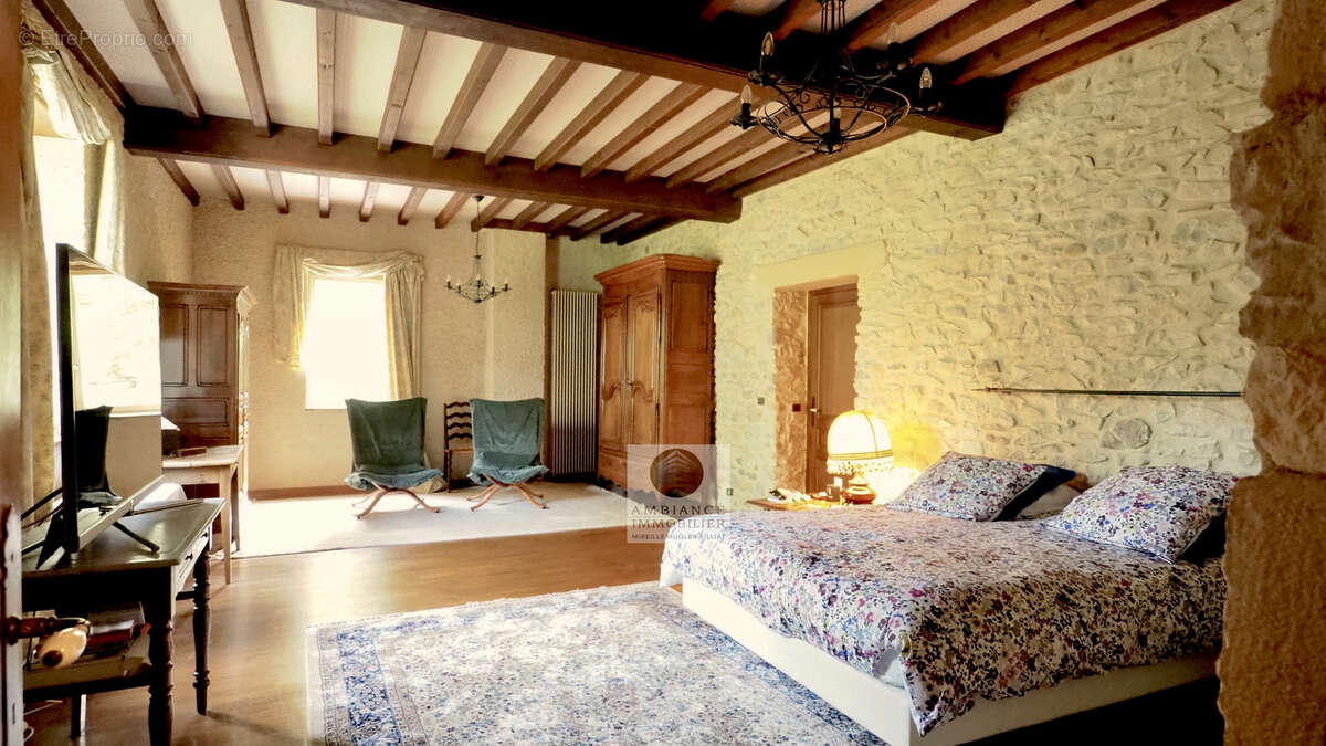 Maison à CLIOUSCLAT