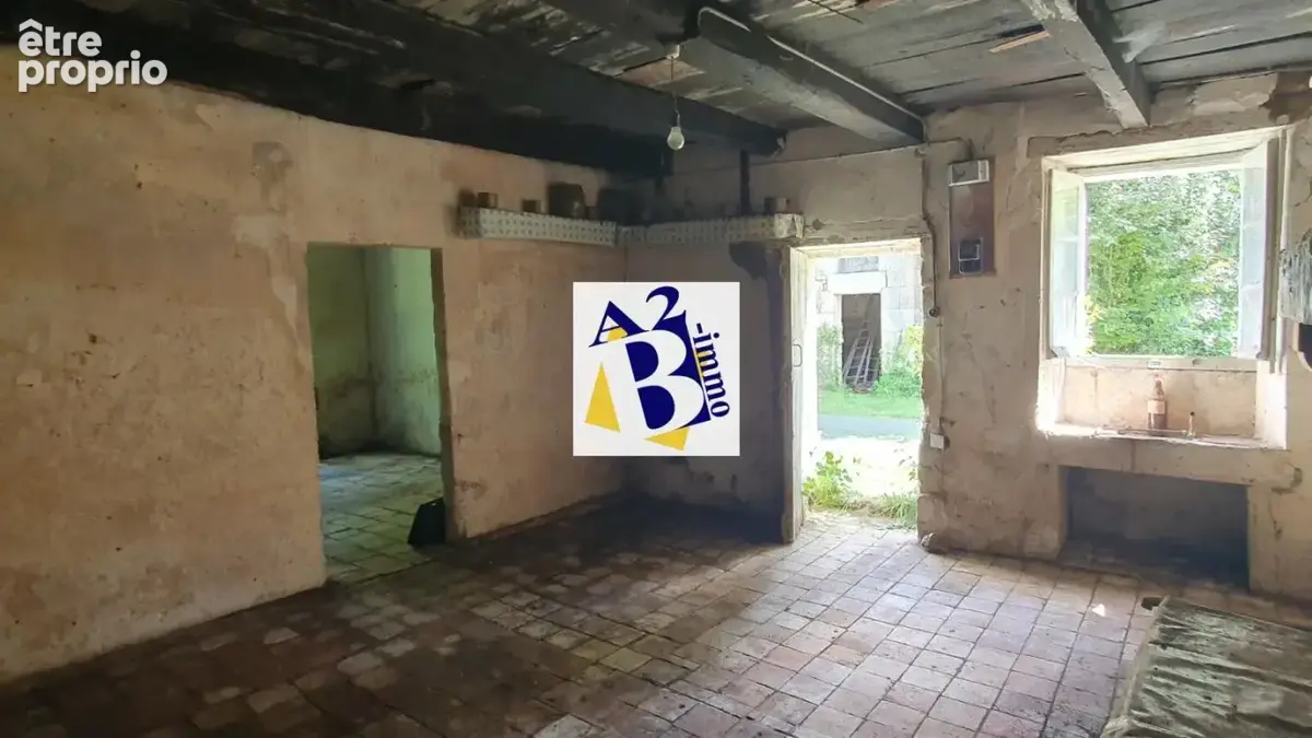 Charras, maison à rénover, terrain 8000m² - photo 11
