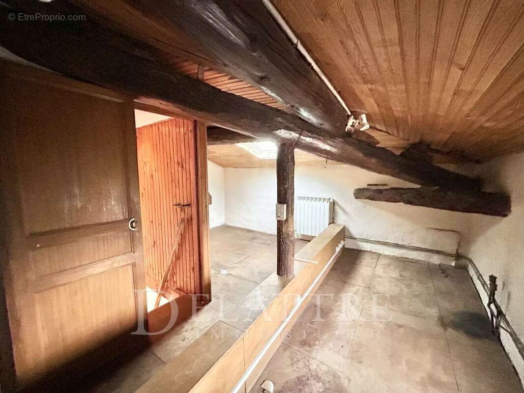 Appartement à LE ROURET