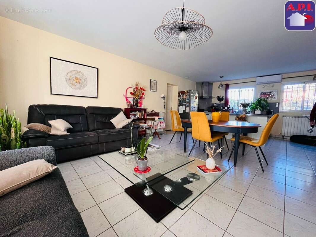 Maison à SAINT-JEAN-DU-FALGA