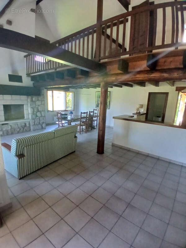 Maison à LE CHAMBON-SUR-LIGNON
