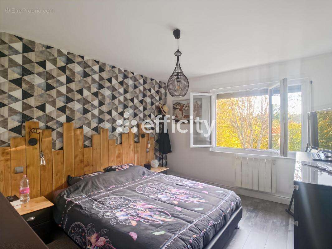 Maison à SARLIAC-SUR-L&#039;ISLE