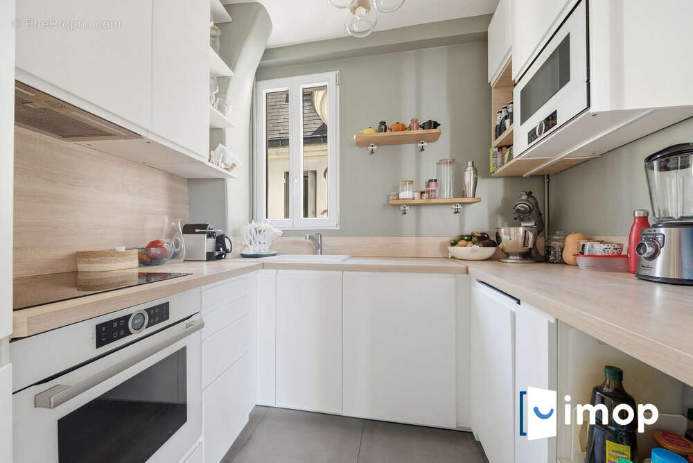 Appartement à PARIS-18E