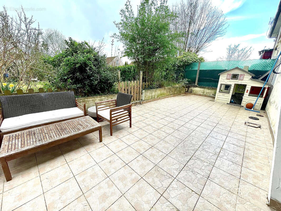 Maison à COULOMMIERS