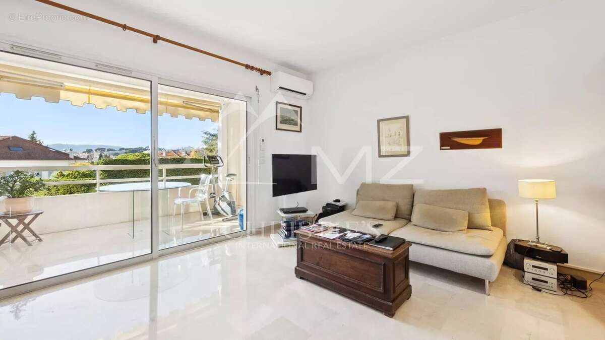 Appartement à LE CANNET