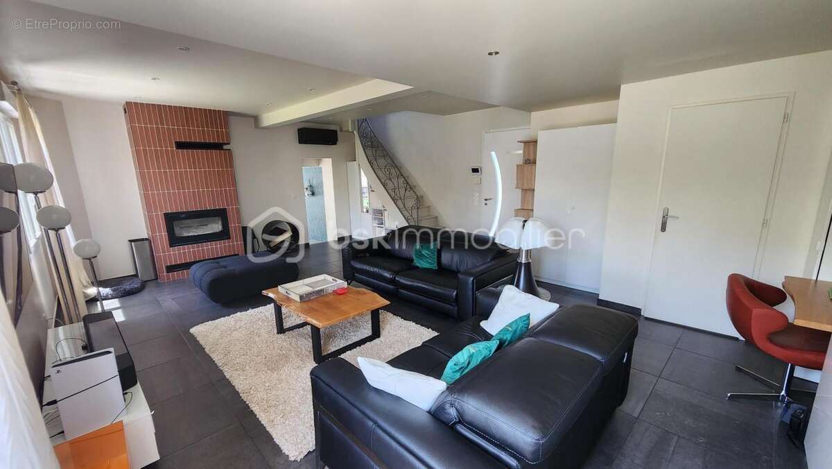 Ensemble immobilier : maison + appartement avec piscine - photo 2